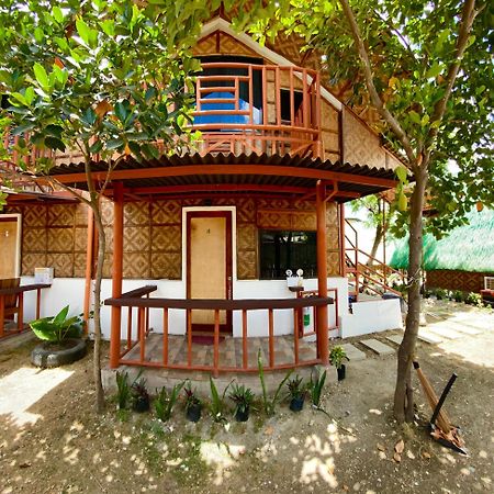 Moalboal Panagsama Beach Topbudz Hostel ภายนอก รูปภาพ