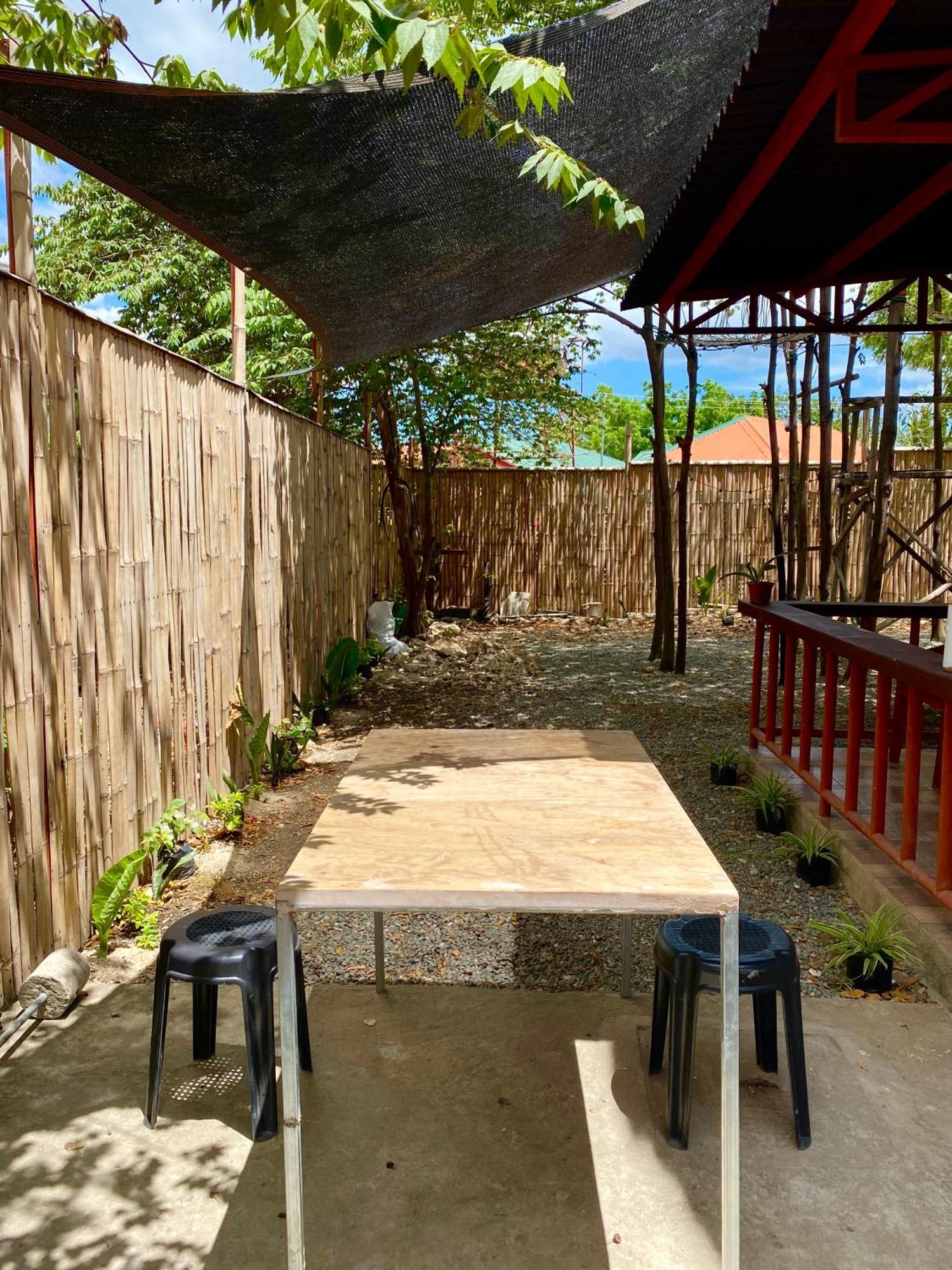 Moalboal Panagsama Beach Topbudz Hostel ภายนอก รูปภาพ